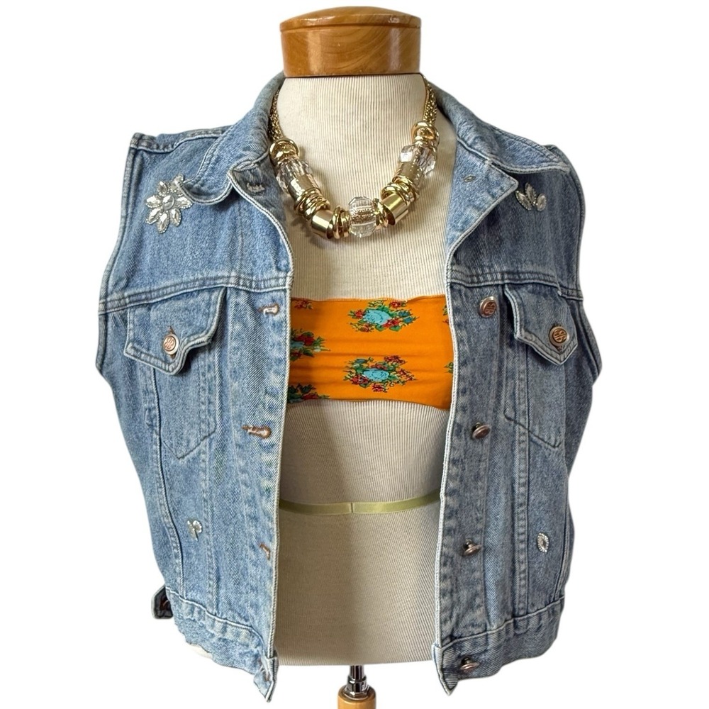 Bill Blass Women Vintage Rose Embroidered , Rhinestone Denim Jean Vest Size M